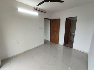 Room in 1 BHK Apartment at Avant Heritage, Jogeshwari East – for Rent