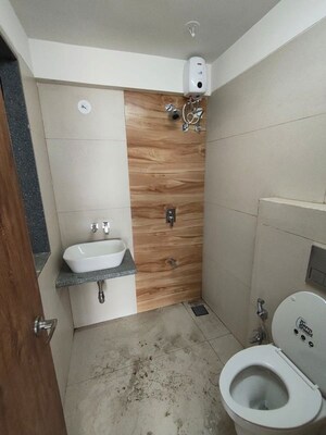 Bathroom in 1 BHK Apartment at Avant Heritage, Jogeshwari East – for Rent