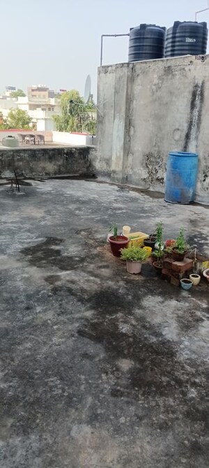 Parking in  Shop at Vaishali Nagar – for Sale
