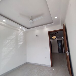 Room in 2 BHK Apartment at Palm Residency Chhatarpur, Chattarpur – for Rent