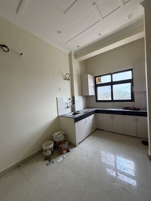 1 BHK Builder Floor For Rent in Sector 15