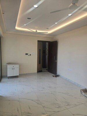 Room in 2 BHK Apartment at Raymond Ten X Habitat, Pokhran Road No Two – for Rent