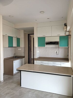 Bathroom in 1.5 BHK Apartment at Sidhivinayak Opulence, Deonar – for Rent