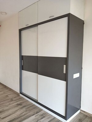 Room in 1.5 BHK Apartment at Sidhivinayak Opulence, Deonar – for Rent