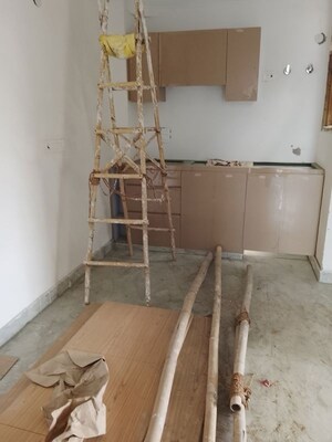 Room in 1 BHK Apartment at Freedom Fighters Enclave – for Rent
