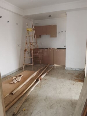 Room in 1 BHK Apartment at Freedom Fighters Enclave – for Rent