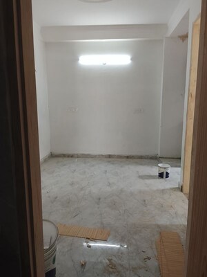 Room in 1 BHK Apartment at Freedom Fighters Enclave – for Rent