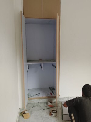 Room in 1 BHK Apartment at Freedom Fighters Enclave – for Rent