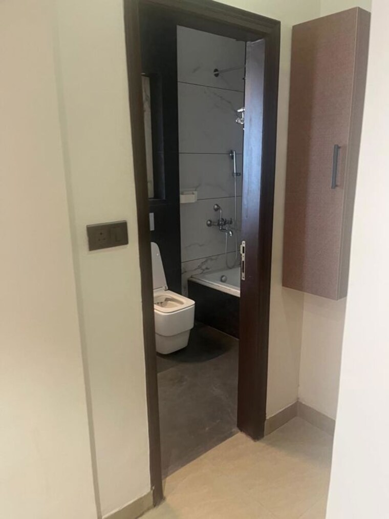 Washroom, sector 126 3 Bedroom 2000 Sq.Ft. Apartment In Sector 126 Mohali 10662910