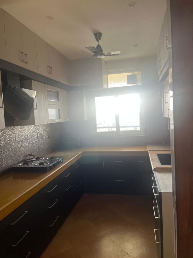 Kitchen, sector 126 3 Bedroom 2000 Sq.Ft. Apartment In Sector 126 Mohali 10662910