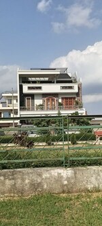 6 BHK +  300 Sq.Yd. Independent House in Sector 66 B