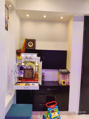 Furnished Amenities in 3.5 BHK Builder Floor at Malibu Town – for Rent