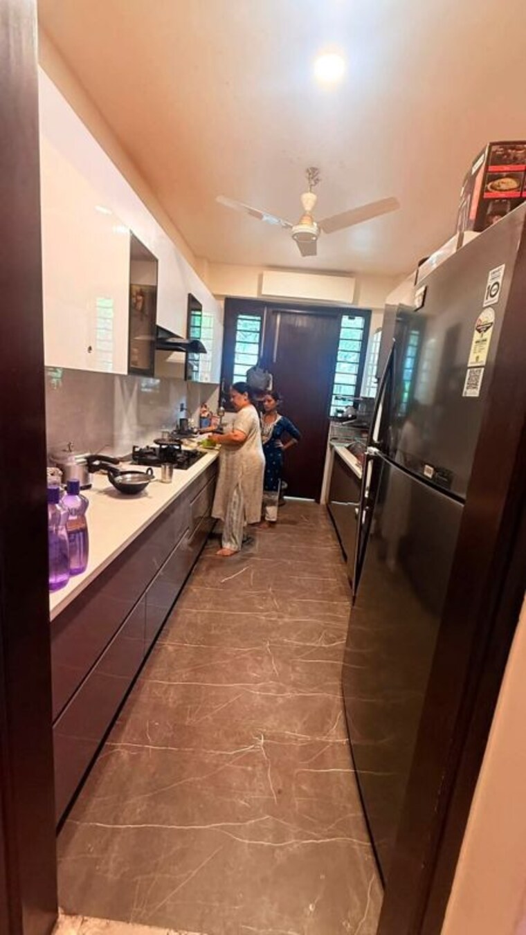 Kitchen, malibu town 3.5 Bedroom 2300 Sq.Ft. Builder Floor In Malibu Town Gurgaon 10691570
