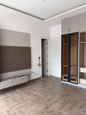 Bedroom in 6+ BHK Independent House at Sector 82 A – for Sale