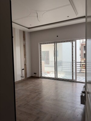 Bedroom in 6+ BHK Independent House at Sector 82 A – for Sale