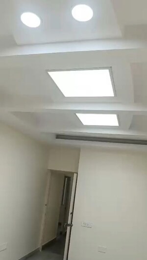 Furnished Amenities in 3 BHK Apartment at Sheriff Apartments, Richmond Town – for Rent