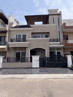 5 BHK +  306 Sq.Yd. Independent House in Aerocity
