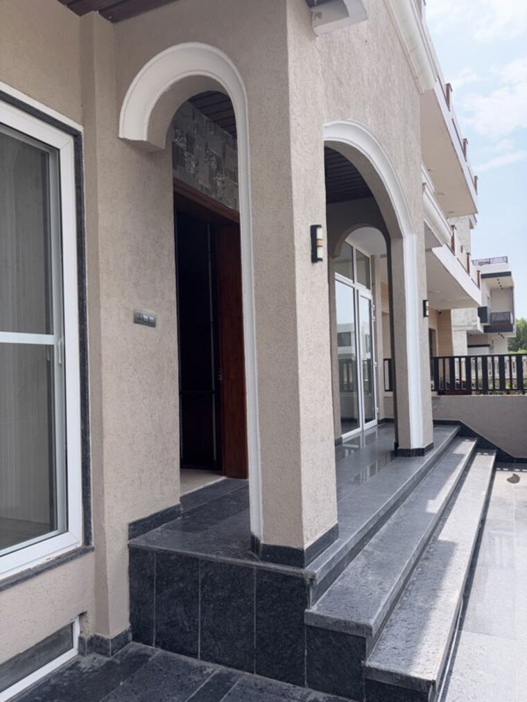 Exterior View, aerocity 5 Bedroom 306 Sq.Yd. Independent House In Aerocity Mohali 10656733