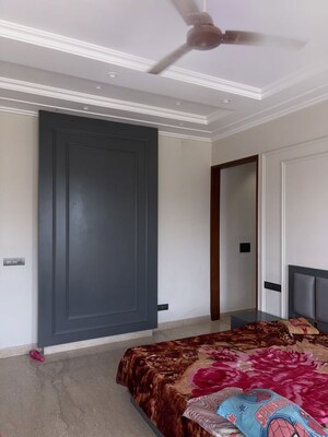 Room in 5 BHK Independent House at Aerocity – for Sale
