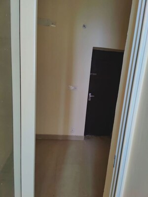 Room in 3 BHK Apartment at Assotech Windsor Court, Sector 78 – for Sale