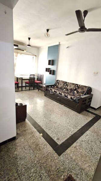 2 BHK +Apartment For Rent in Dheeraj Uphar CHS. LTD. in Malad East, Mumbai