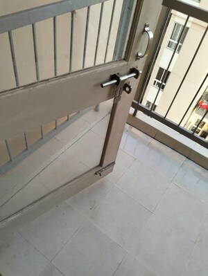 Balcony in 2.5 BHK Builder Floor at Smart World Gems, Sector 89 – for Rent