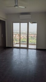 3 BHK +  1950 Sq.Ft. Apartment in Sector 20