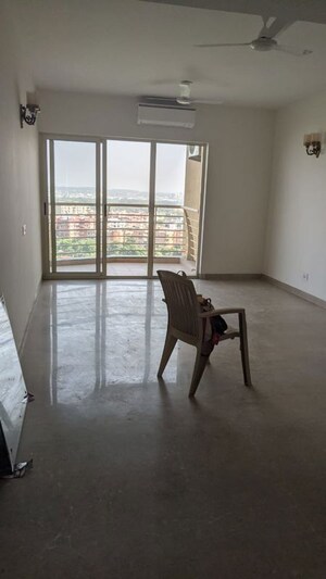 Room in 3 BHK Apartment at Sector 20 – for Sale