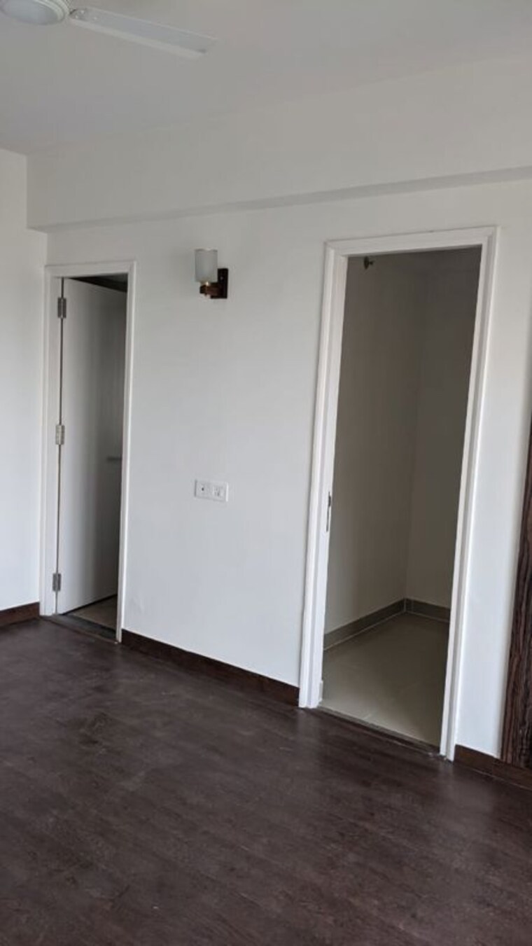 Other, sector 20 3 Bedroom 1950 Sq.Ft. Apartment In Sector 20 Panchkula 10691611