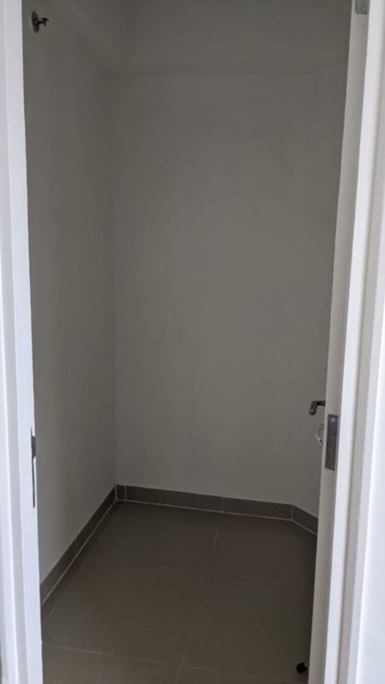 Room, sector 20 3 Bedroom 1950 Sq.Ft. Apartment In Sector 20 Panchkula 10691611
