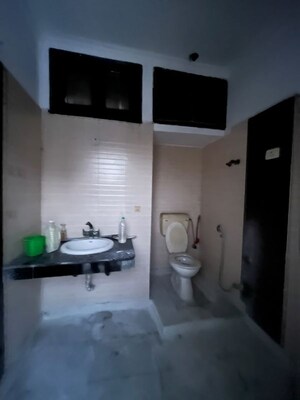 Bathroom in 3 BHK Builder Floor at Green Fields Colony – for Rent