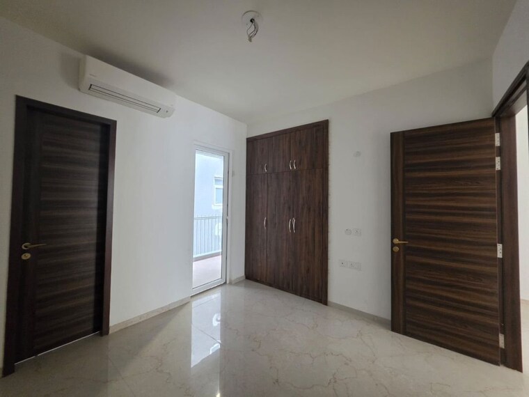 Room, smart-world-orchard 3 Bedroom 1600 Sq.Ft. Builder Floor In Sector 61 Gurgaon 10691708