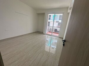 Room in 2 BHK Apartment at Signature Global The Millennia, Sector 37d – for Rent