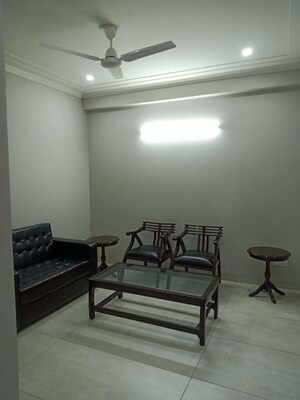Gym in 1 BHK Builder Floor at Sushant Lok I – for Rent