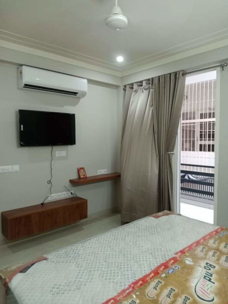 Bedroom, sushant lok i 1 Bedroom 1000 Sq.Ft. Builder Floor In Sushant Lok I Gurgaon 10691774