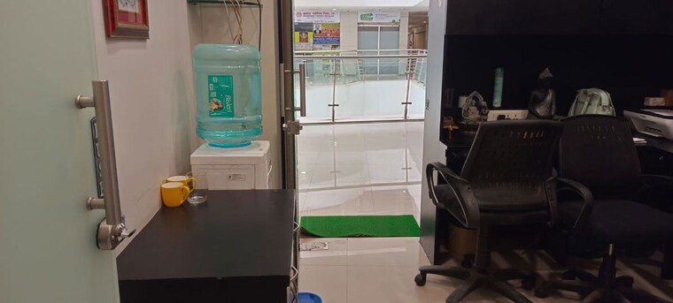 Team Area, rustomjee-eaze-zone-mall Commercial Office Space 167 Sq.Ft. In Malad West Mumbai 10691794