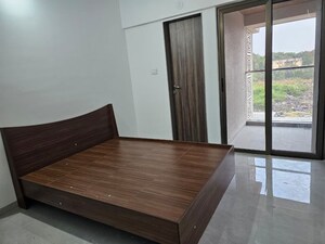 Room in 2 BHK Apartment at Oxy Beaumonde, Viman Nagar – for Rent