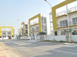 3.5 BHK Villa For Rent in BPTP Parklands Villa, Sector 88