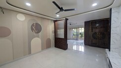 2 BHK +Apartment For Rent in Poulomi Avante