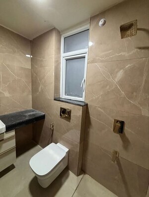 Bathroom in 3 BHK Builder Floor at Smart World Orchard, Sector 61 – for Rent