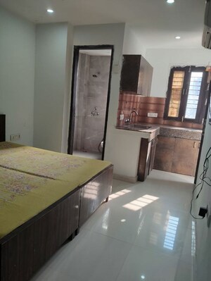 Team Area in 1 RK Builder Floor at Mohit House, Sushant Lok I – for Rent