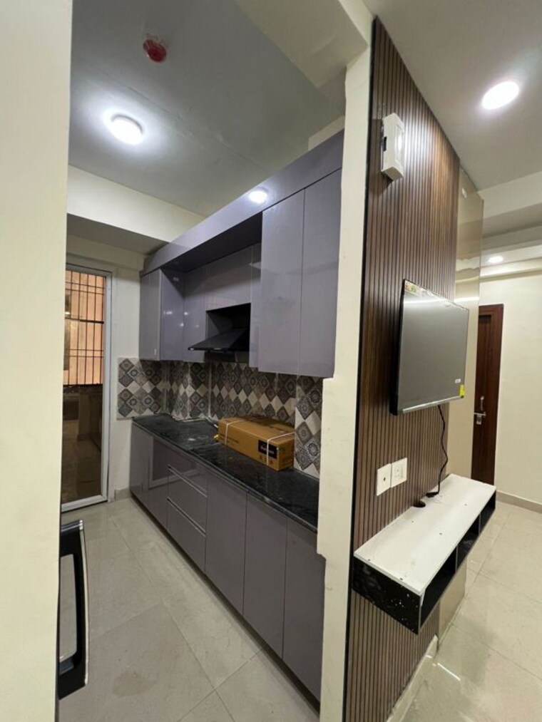 Kitchen, signature-global-prime 2 Bedroom 800 Sq.Ft. Apartment In Sector 63a Gurgaon 10691825