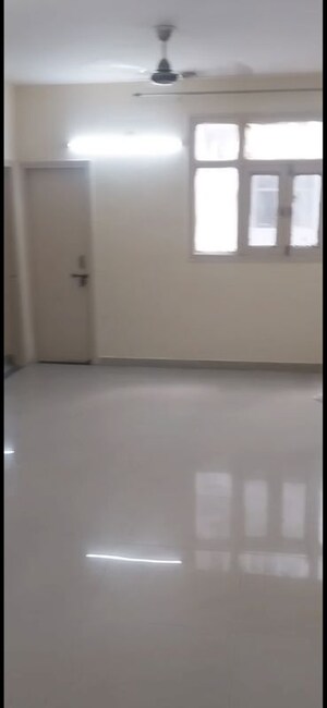 Room in 2 BHK Apartment at Omaxe Heights, Sector 86 – for Rent