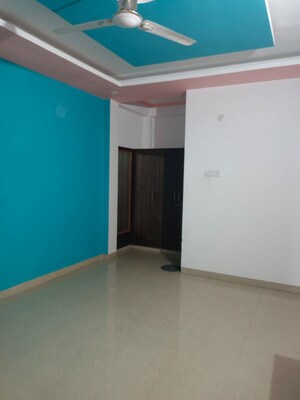 Room in 5 BHK Villa at Gomti Nagar – for Rent
