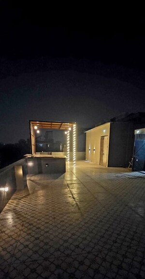 Terrace in 3 BHK Builder Floor at Sushant Lok I – for Sale