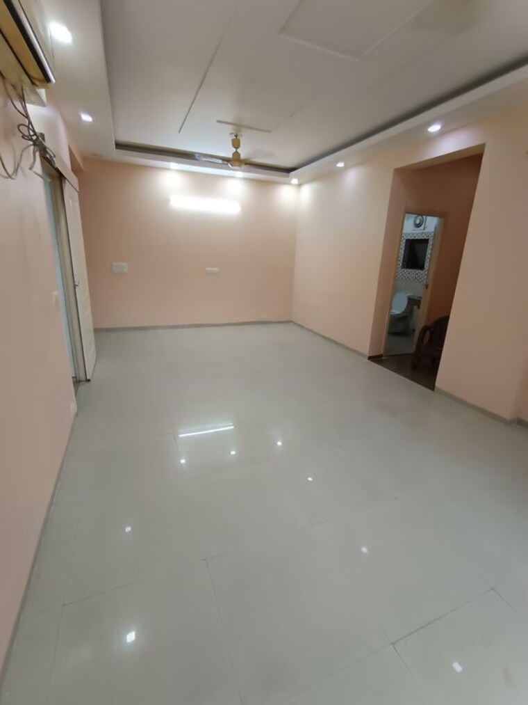 Room, umang-summer-palms 3 Bedroom 1650 Sq.Ft. Apartment In Sector 86 Faridabad 10691872