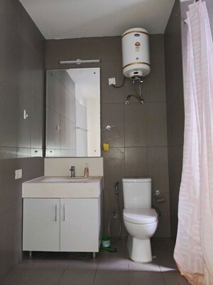 Bathroom in 2 BHK Builder Floor at Sector 23 – for Rent