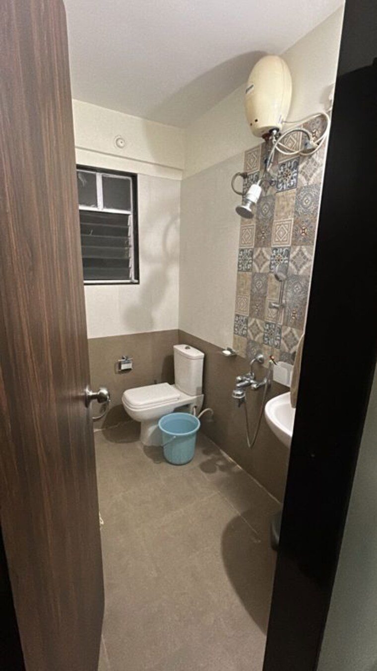 Bathroom, rk-lunkad-akshay-tower 2 Bedroom 997 Sq.Ft. Apartment In Wakad Pune 10691915