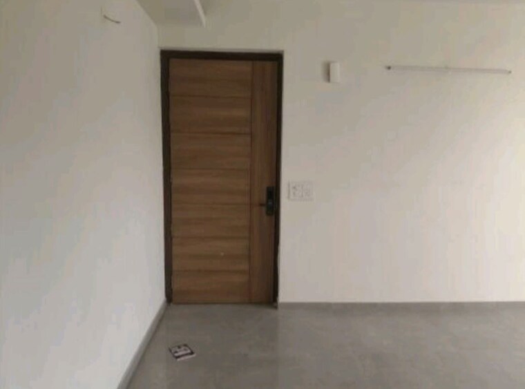 Room, tulip-yellow 3 Bedroom 1704 Sq.Ft. Apartment In Sector 69 Gurgaon 10691882