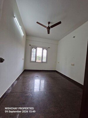 Room in 3 BHK Independent House at Hbr Layout – for Rent